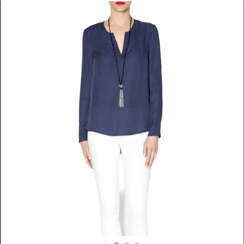 🔥SALE $8🔥 Lumiere REVOLVE NWT Navy & White Top